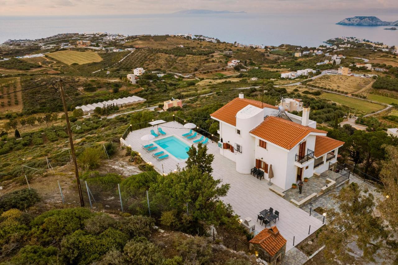 Villa Aura Pine Agia Pelagia  Buitenkant foto